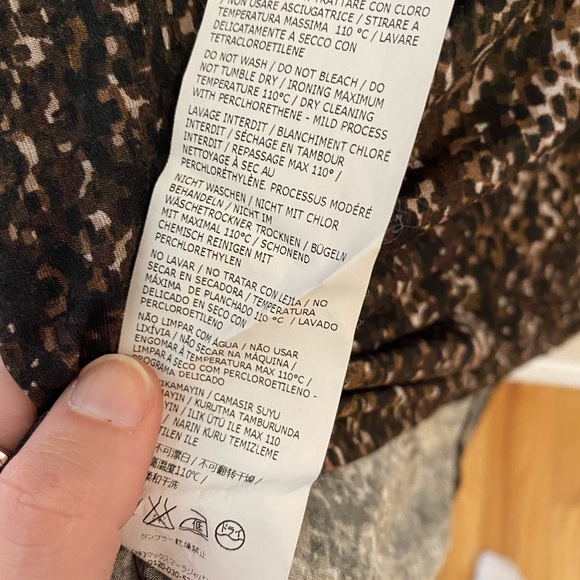 MaxMara Printed Blouse Size Medium - Picture 7 of 8